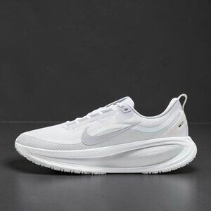 Nike Vomero 18 GORE-TEX Waterproof Mens Running Shoes Size 11 HQ7001 100 NEW